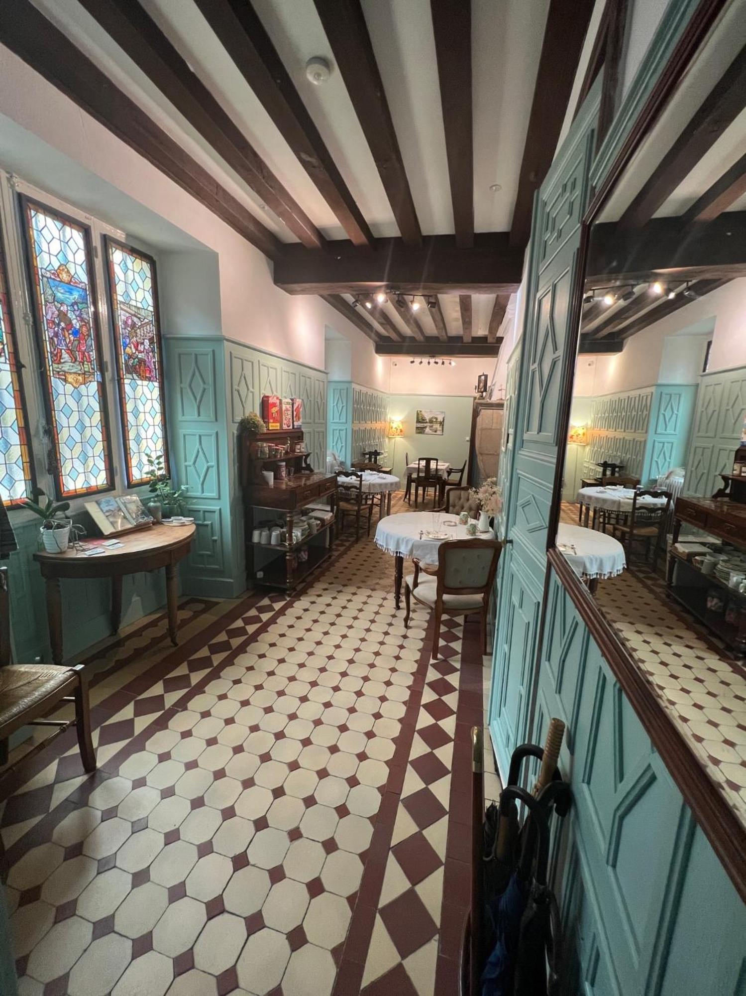 Bed and Breakfast Le Prieure De Buffon Zimmer foto